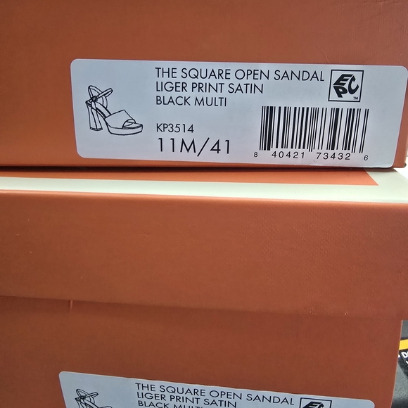 Katy Perry Collections Animal Print Platform Shoes - Picture 3 of 4